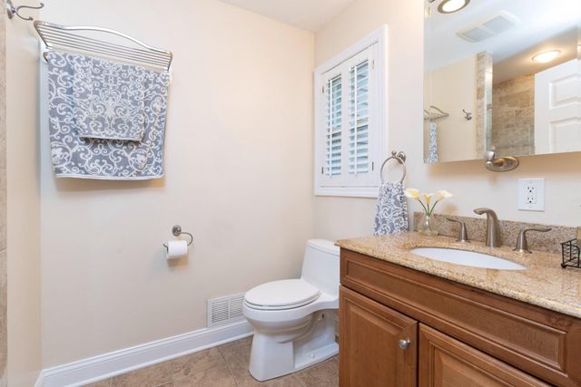 64 WESLEYAN DR, Hamilton, NJ 08690