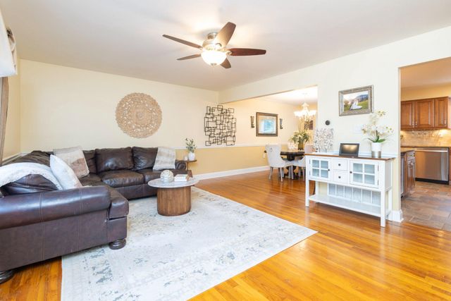 64 WESLEYAN DR, Hamilton, NJ 08690