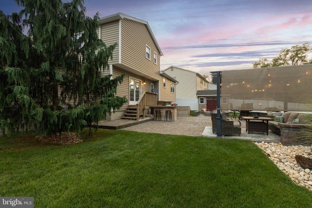 64 WESLEYAN DR, Hamilton, NJ 08690