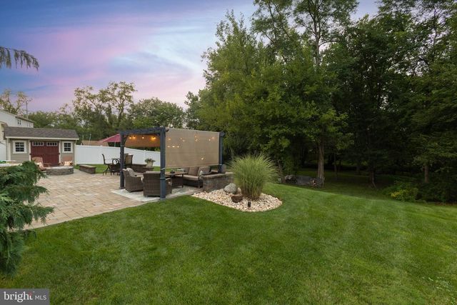 64 WESLEYAN DR, Hamilton, NJ 08690