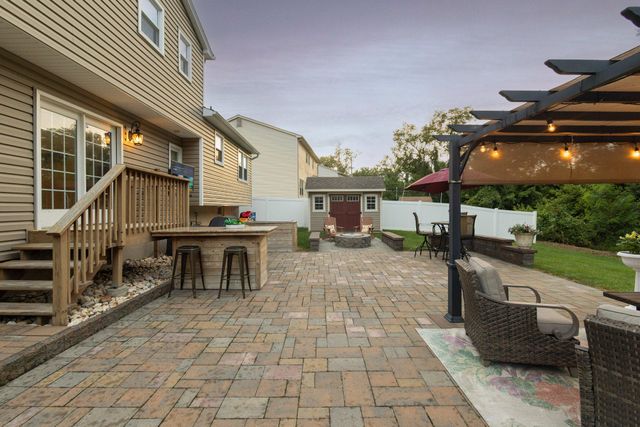 64 WESLEYAN DR, Hamilton, NJ 08690