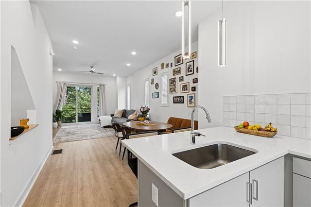 2199 Lenox Road NE 12, Atlanta, GA 30324