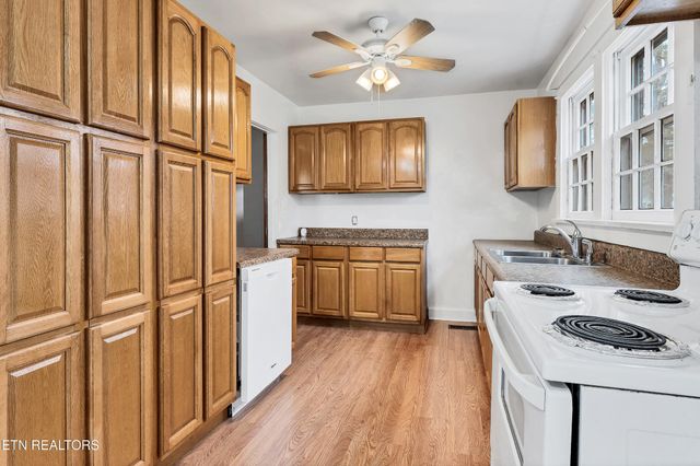 508 S Ruth St, Maryville, TN 37803