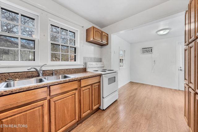 508 S Ruth St, Maryville, TN 37803