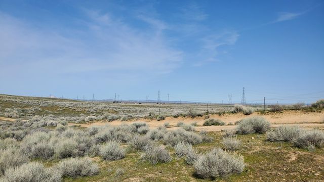 130th St West & Avenue I-8, Lancaster, CA 93536