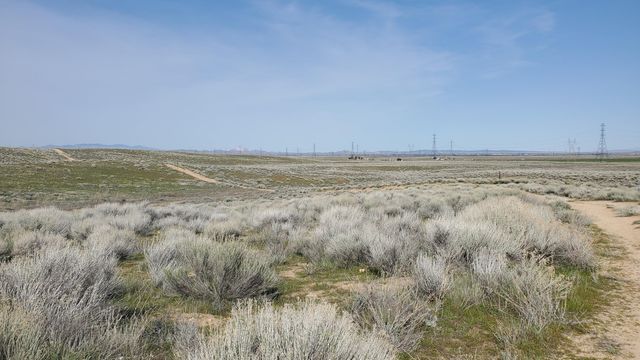 130th St West & Avenue I-8, Lancaster, CA 93536