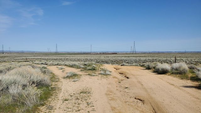 130th St West & Avenue I-8, Lancaster, CA 93536