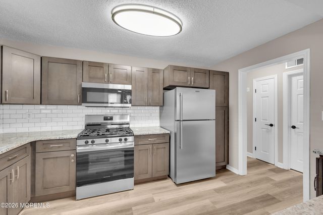 83 Tulip Lane, Freehold, NJ 07728
