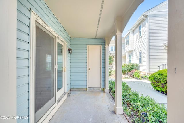 83 Tulip Lane, Freehold, NJ 07728