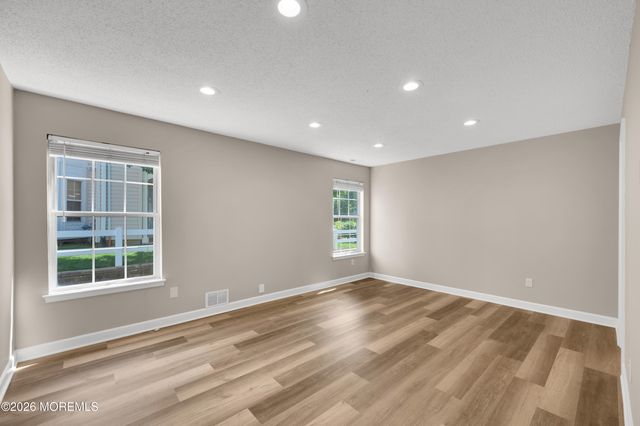 83 Tulip Lane, Freehold, NJ 07728