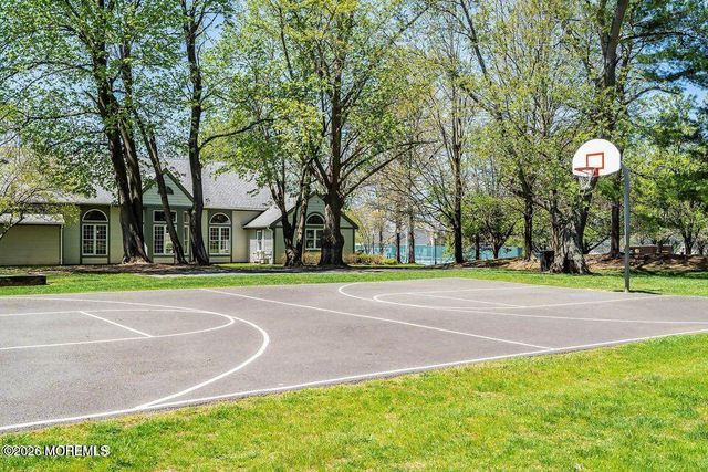 83 Tulip Lane, Freehold, NJ 07728