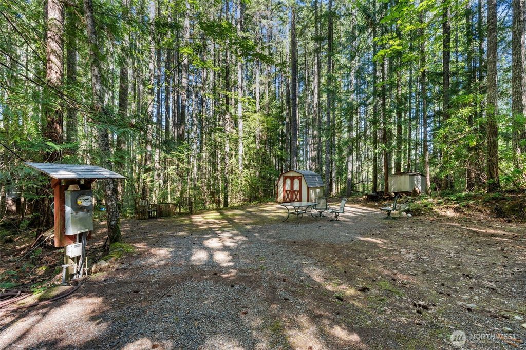 331 N. Dow Mtn. Drive, Hoodsport, WA 98548