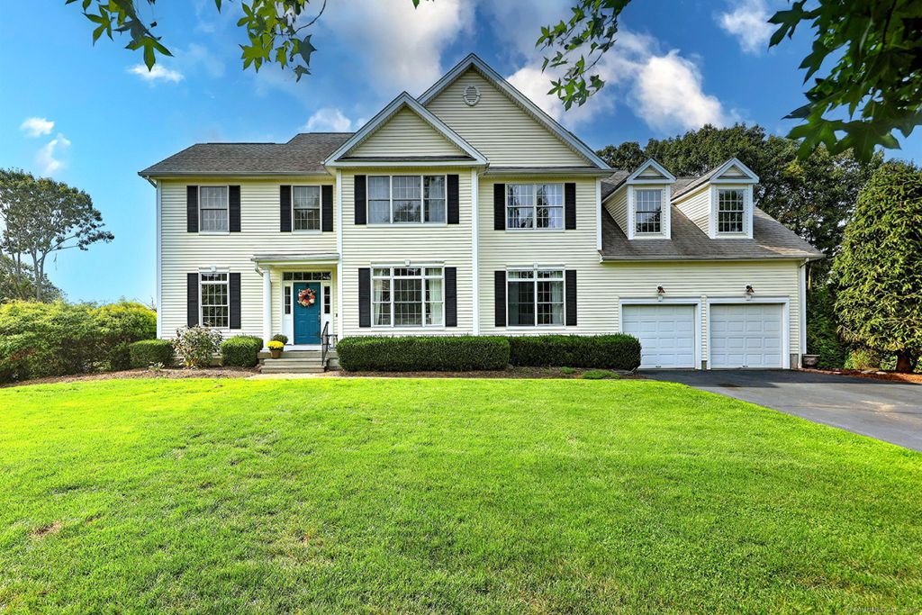89 Masters Lane, Milford, CT 06461