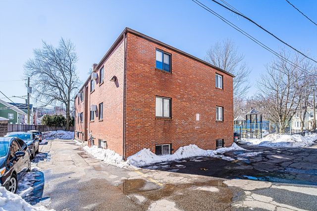 7 Mortimer Pl 2, Somerville, MA 02145