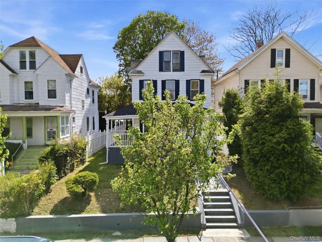 184 Hillside Avenue, Mount Vernon, NY 10553
