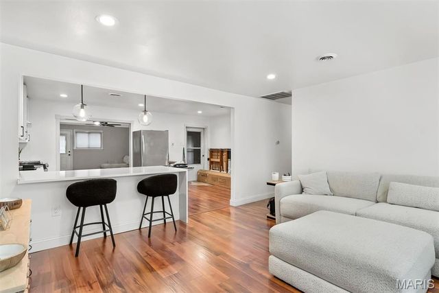 4123 Beauty Lane, St Louis, MO 63134