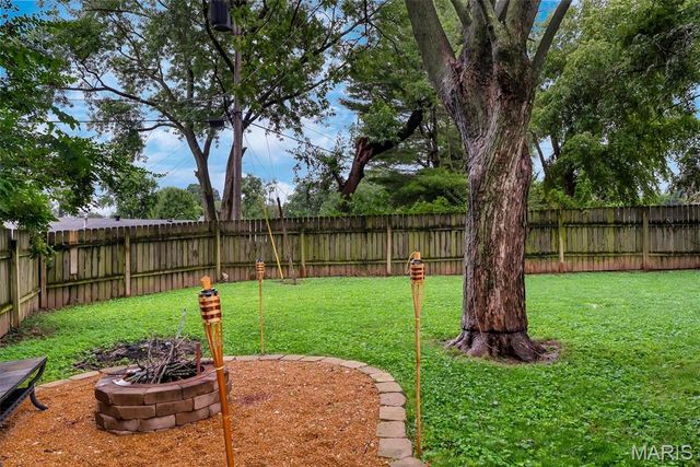 4123 Beauty Lane, St Louis, MO 63134