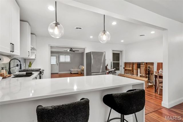 4123 Beauty Lane, St Louis, MO 63134