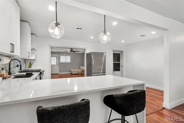 4123 Beauty Lane, St Louis, MO 63134