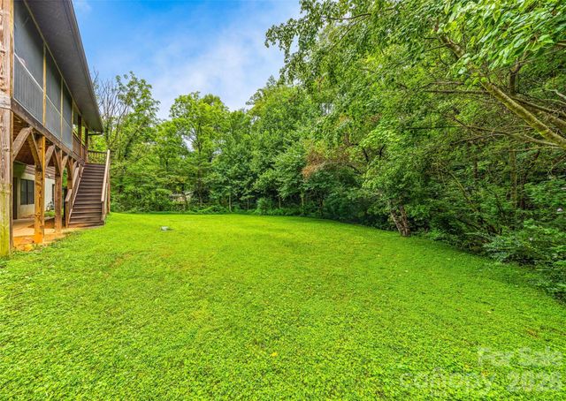464 Governors View Road, Asheville, NC 28805