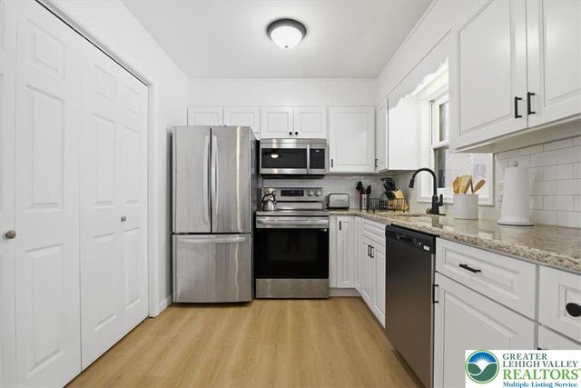 183 Crescent Way, Tunkhannock Twp, PA 18210