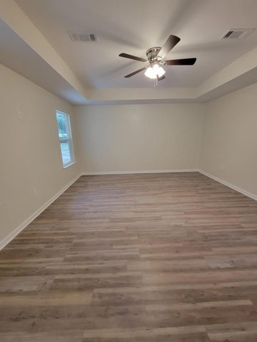 47 Cedar Hill Court, Defuniak Springs, FL 32433