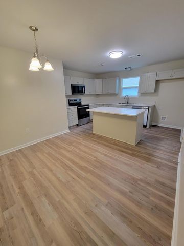 47 Cedar Hill Court, Defuniak Springs, FL 32433