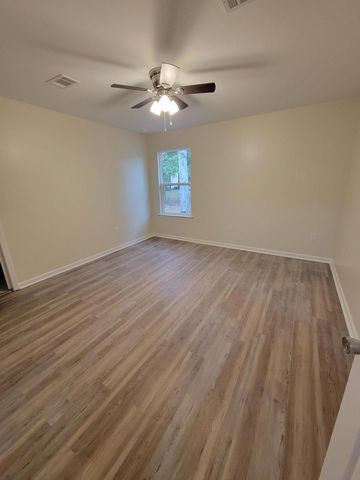 47 Cedar Hill Court, Defuniak Springs, FL 32433