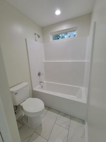 47 Cedar Hill Court, Defuniak Springs, FL 32433