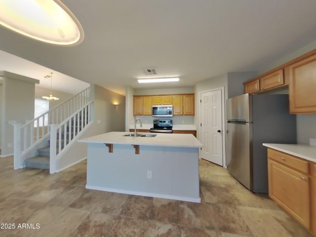 24401 N LOST DUTCHMAN Way, Florence, AZ 85132