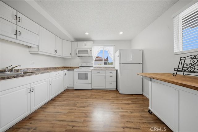 2718 Still Meadow, Lancaster, CA 93536