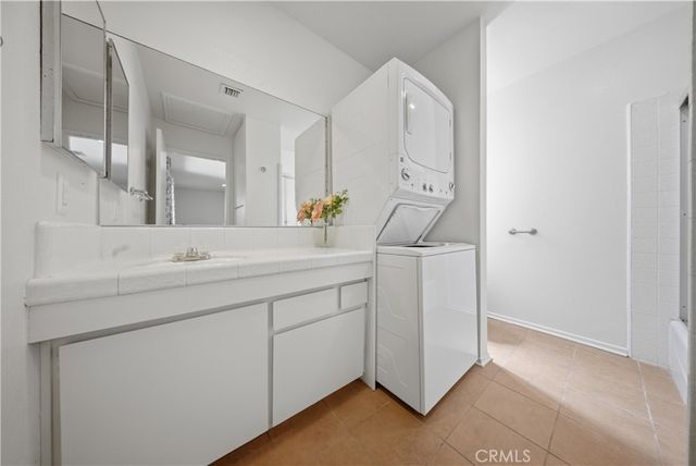 2718 Still Meadow, Lancaster, CA 93536