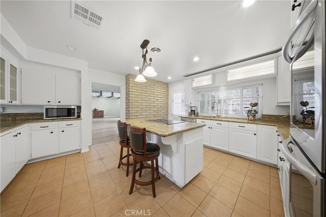 2718 Still Meadow, Lancaster, CA 93536