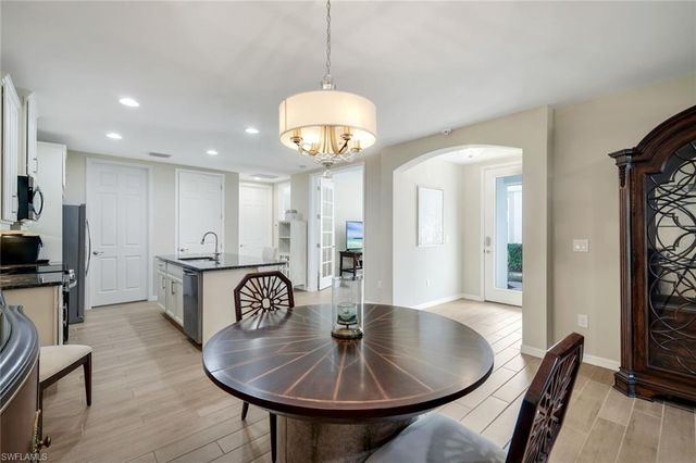 14883 Edgewater CIR, Naples, FL 34114