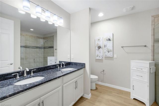 14883 Edgewater CIR, Naples, FL 34114