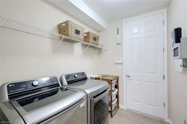 14883 Edgewater CIR, Naples, FL 34114