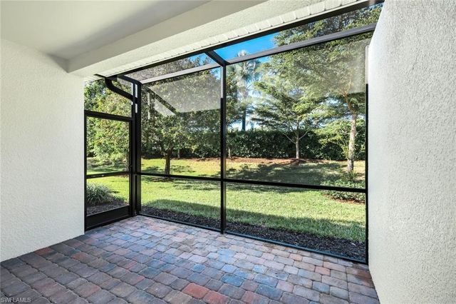 14883 Edgewater CIR, Naples, FL 34114