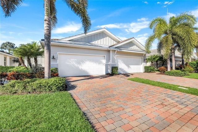 14883 Edgewater CIR, Naples, FL 34114