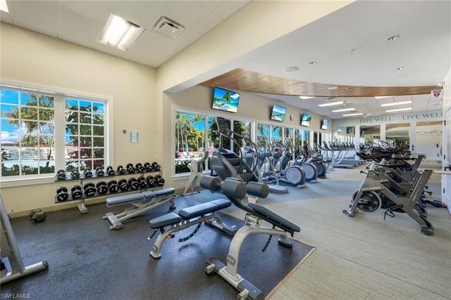 14883 Edgewater CIR, Naples, FL 34114