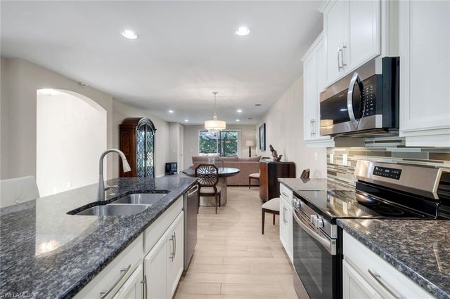 14883 Edgewater CIR, Naples, FL 34114