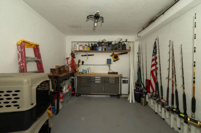 27 Avenue D, Key Largo, FL 33037