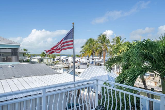 27 Avenue D, Key Largo, FL 33037