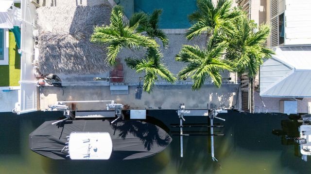 27 Avenue D, Key Largo, FL 33037