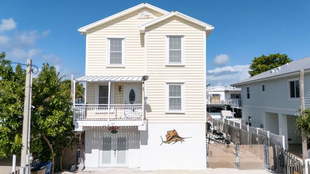 27 Avenue D, Key Largo, FL 33037