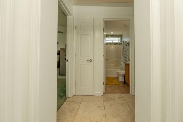 27 Avenue D, Key Largo, FL 33037