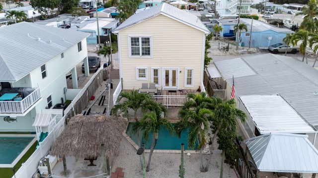 27 Avenue D, Key Largo, FL 33037
