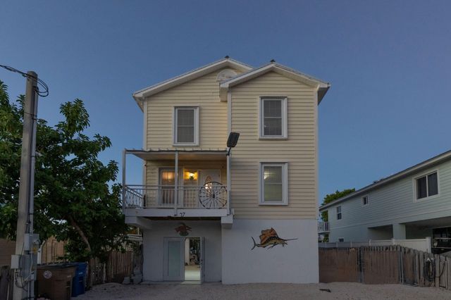 27 Avenue D, Key Largo, FL 33037