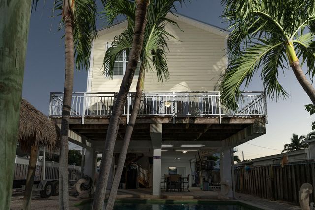 27 Avenue D, Key Largo, FL 33037