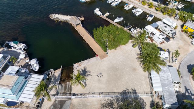 27 Avenue D, Key Largo, FL 33037