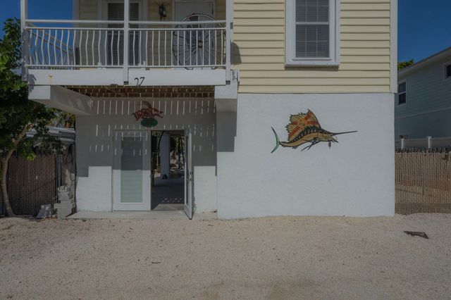 27 Avenue D, Key Largo, FL 33037